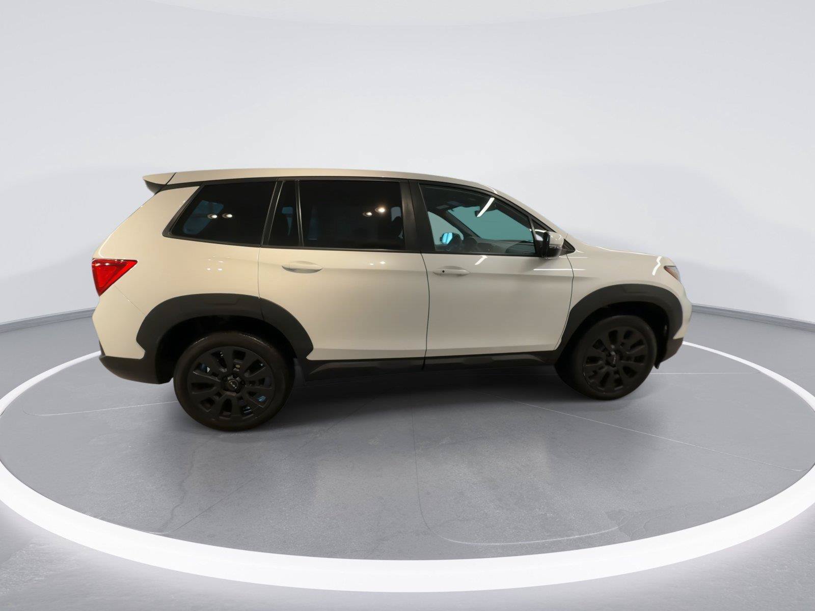 Used 2023 Honda Passport EX-L image 9