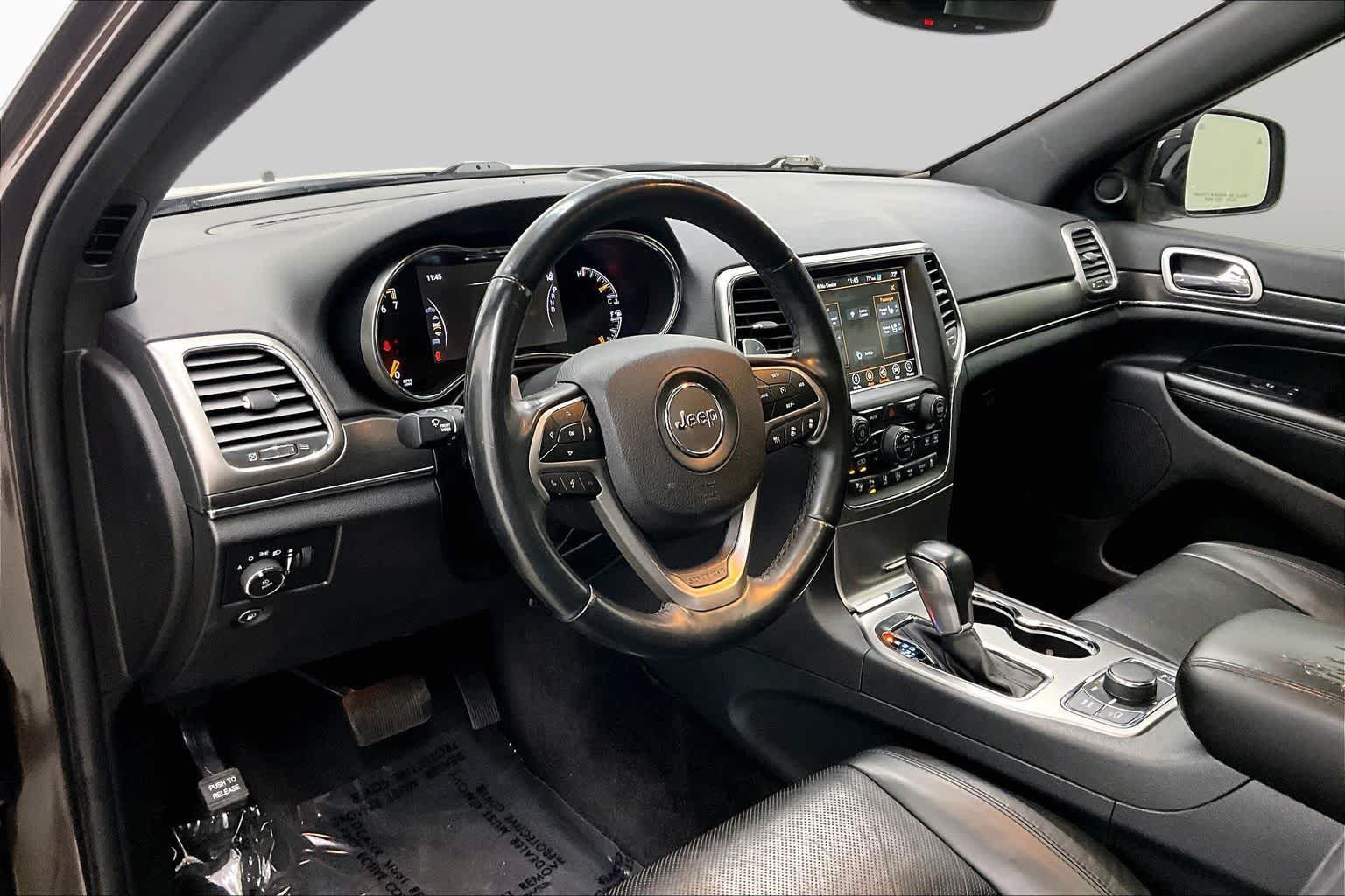 Used 2018 Jeep Grand Cherokee Limited w/ Luxury Group II AWD/4WD image 17