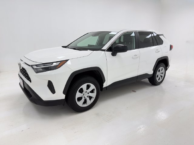 Used 2025 Toyota RAV4 LE FWD image 5