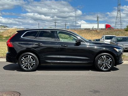 Used 2019 Volvo XC60 T6 Momentum w/ Multimedia Package