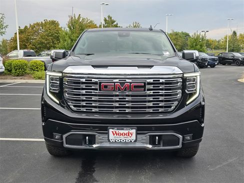 New 2026 GMC Sierra 1500 Denali w/ Denali Carbonpro Edition image 3