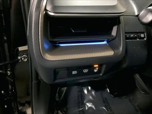 Used 2023 Toyota Prius Limited image 35