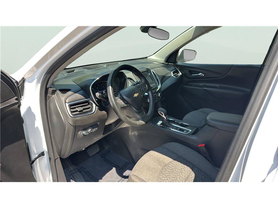 Used 2024 Chevrolet Equinox LT FWD image 9