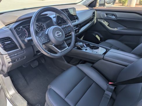 Used 2023 Nissan Rogue SL w/ SL Premium Package FWD image 24