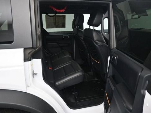 Used 2024 Ford Bronco Badlands AWD/4WD image 14