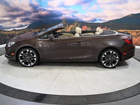 Used 2016 Buick Cascada Premium image 4