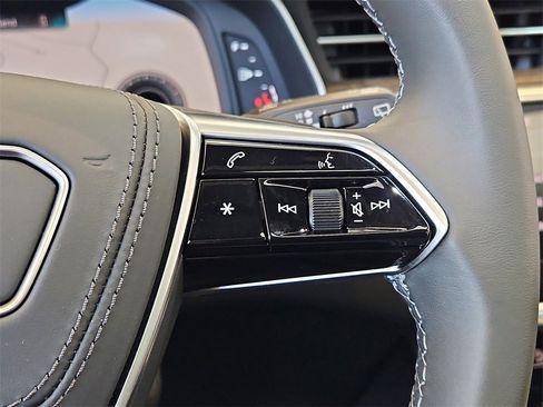New 2025 Audi A6 3.0T allroad Prestige image 18