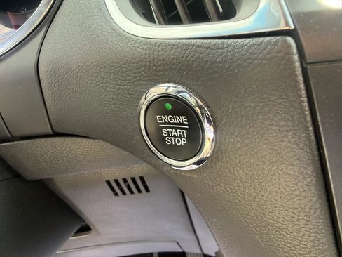 Used 2020 Ford Edge Titanium w/ Equipment Group 301A AWD/4WD image 24