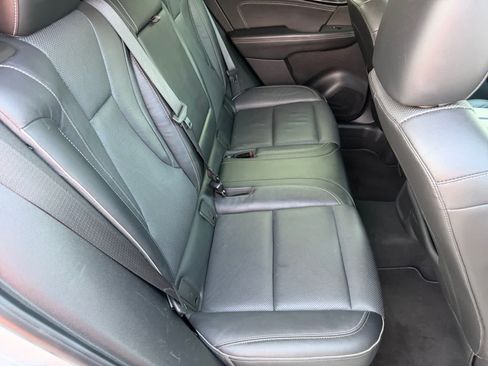 Used 2021 Buick Envision Essence w/ Technology Package I FWD image 17
