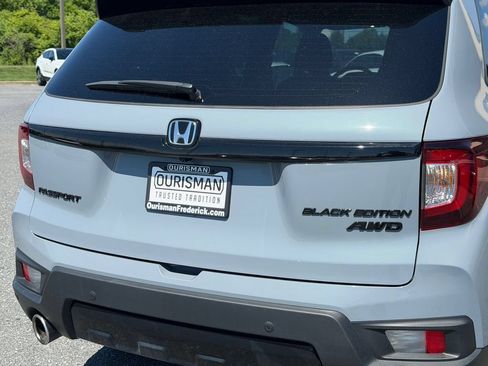 Used 2024 Honda Passport Black Edition image 12