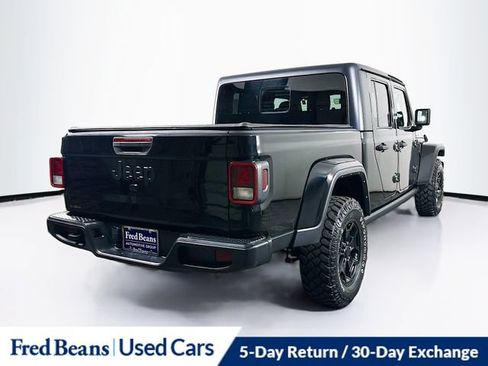 Certified 2022 Jeep Gladiator Willys image 8