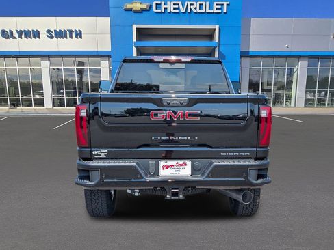 New 2026 GMC Sierra 2500 Denali w/ Technology Package AWD/4WD image 9