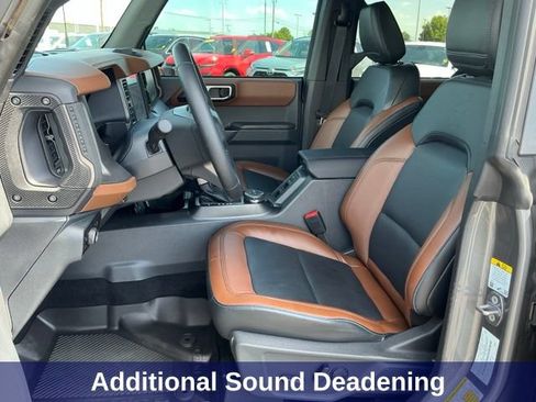 Used 2024 Ford Bronco Outer Banks AWD/4WD image 16