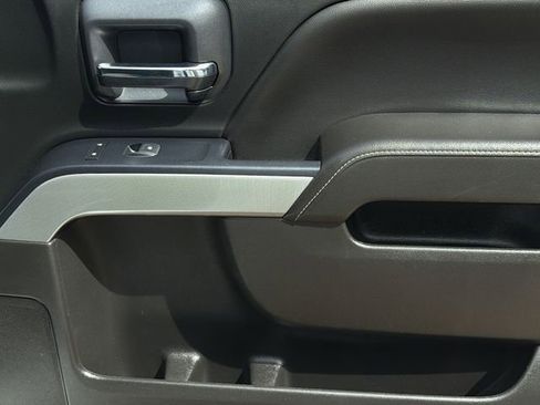 Used 2018 Chevrolet Silverado 1500 LT w/ All Star Edition image 33