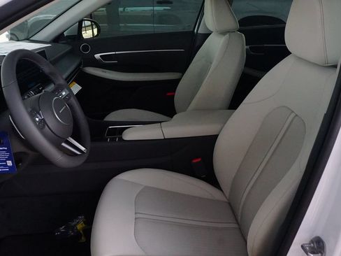 New 2026 Hyundai Sonata SEL FWD image 18