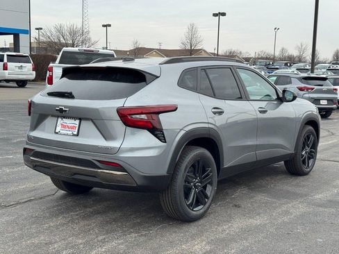 New 2026 Chevrolet Trax ACTIV w/ Sunroof Package FWD image 25
