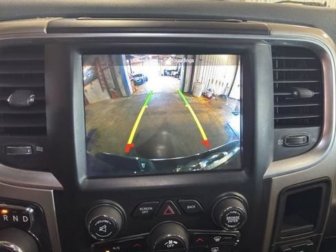 Used 2018 RAM 1500 Big Horn AWD/4WD image 4