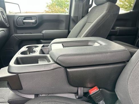 Used 2025 Chevrolet Silverado 1500 Custom Trail Boss w/ Turbomax Blackout Package AWD/4WD image 38