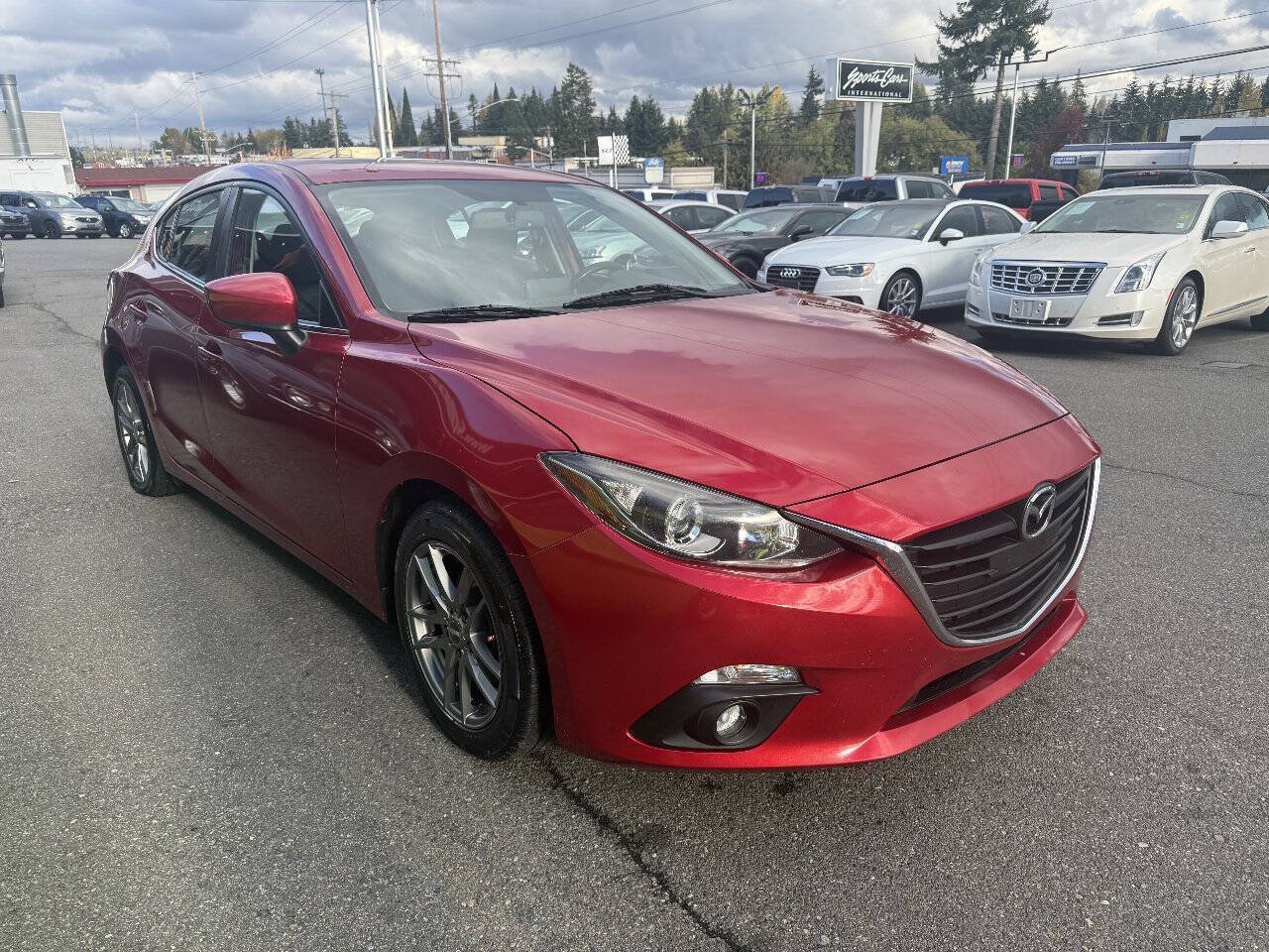 Used 2015 MAZDA MAZDA3 i Touring w/ Technology Package FWD image 3