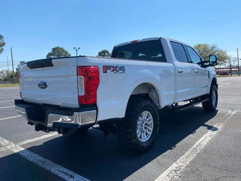 Used 2019 Ford F250 XLT w/ FX4 Off-Road Package image 9