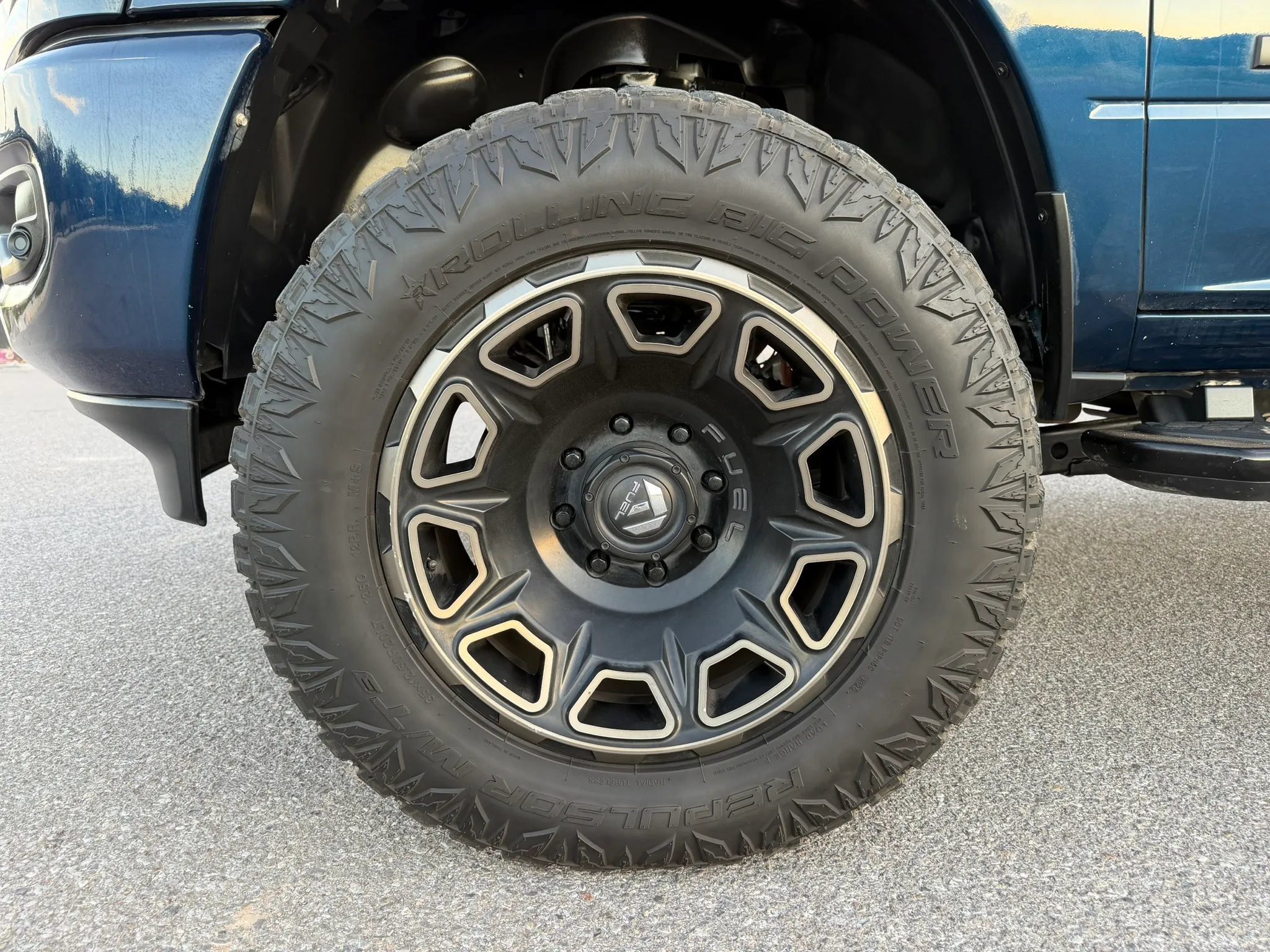 Used 2023 RAM 2500 Big Horn w/ Night Edition AWD/4WD image 27