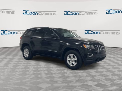Used 2016 Jeep Grand Cherokee Laredo w/ Quick Order Package 23E AWD/4WD image 2