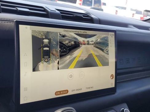 Used 2023 Land Rover Defender 110 X image 21