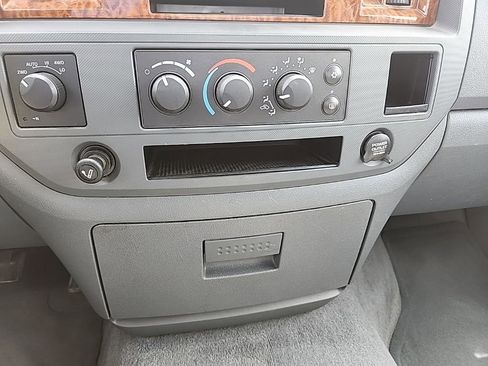 Used 2006 Dodge Ram 1500 Truck SLT w/ Trailer Tow Group AWD/4WD image 20