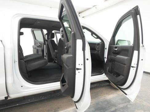 Used 2020 Chevrolet Silverado 1500 Custom w/ Custom Value Package image 27