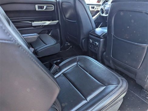 Used 2020 Ford Explorer XLT w/ Equipment Group 202A image 13