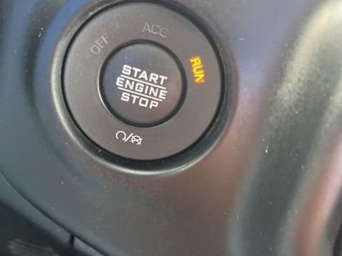 Used 2021 Jeep Wrangler Unlimited Rubicon AWD/4WD image 26