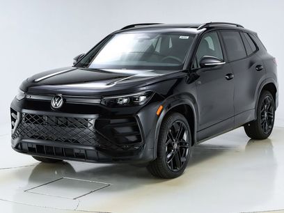 New 2025 Volkswagen Tiguan SE R-Line
