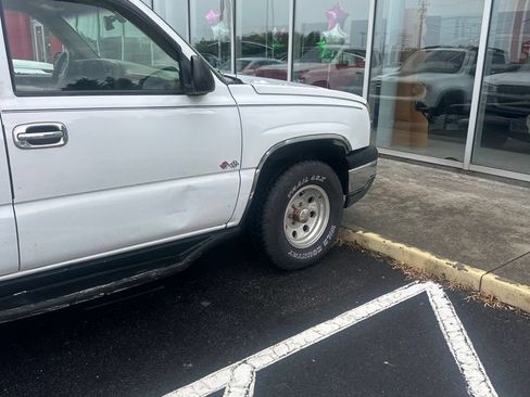 Used 2003 Chevrolet Silverado 1500 LT w/ Off-Road Package AWD/4WD image 3