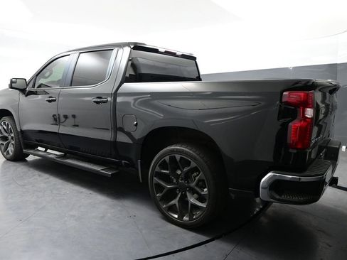 Used 2021 Chevrolet Silverado 1500 LT image 4