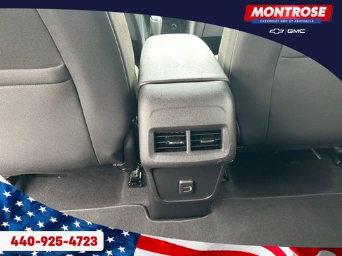 Used 2019 Chevrolet Equinox LS w/ LS Convenience Package image 23