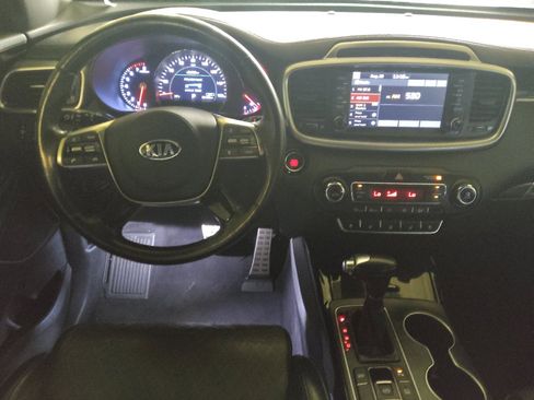 Used 2019 Kia Sorento SX FWD image 22