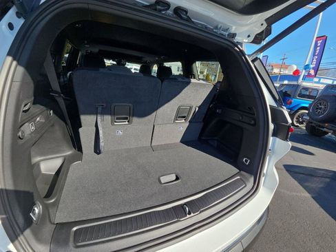 New 2025 Jeep Grand Cherokee L Laredo w/ Luxury Tech Group I image 27