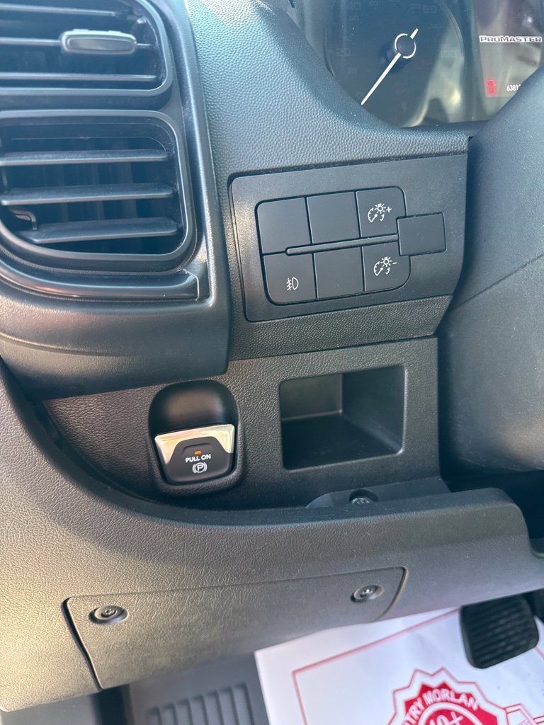 Used 2023 RAM ProMaster 2500 w/ Convenience Group FWD image 19