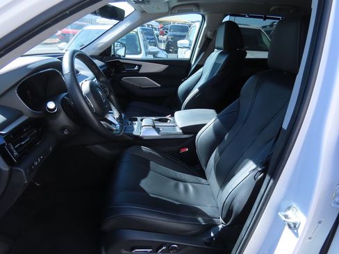 Used 2023 Acura MDX SH-AWD w/ Technology Package image 10