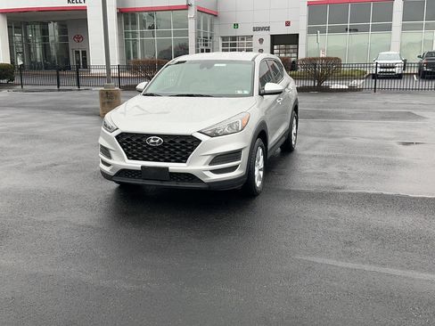 Used 2020 Hyundai Tucson SE image 1