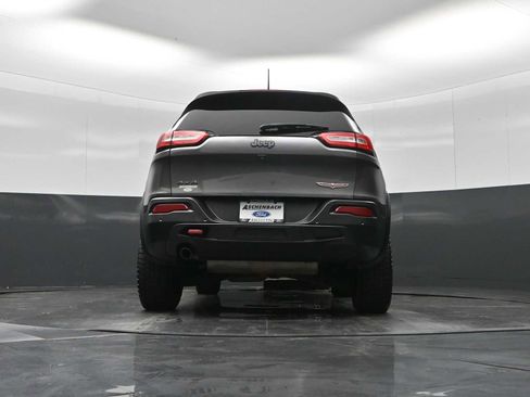 Used 2018 Jeep Cherokee Trailhawk w/ Quick Order Package 23L image 31