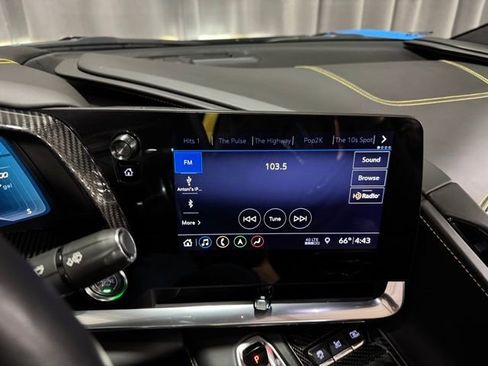 Used 2020 Chevrolet Corvette Stingray Premium Cpe w/ 3LT Preferred Equipment Group RWD image 22
