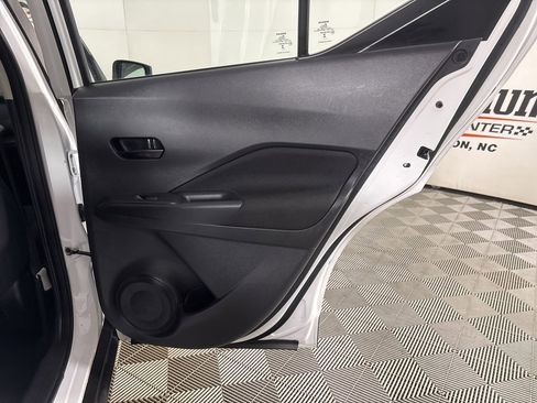 Used 2024 Nissan Kicks S image 22