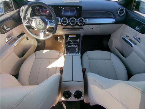 New 2026 Mercedes-Benz GLB 250 image 14