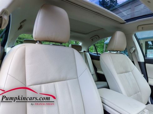 Used 2016 Lexus ES 350 w/ Luxury Package w/Wood Trim FWD image 25