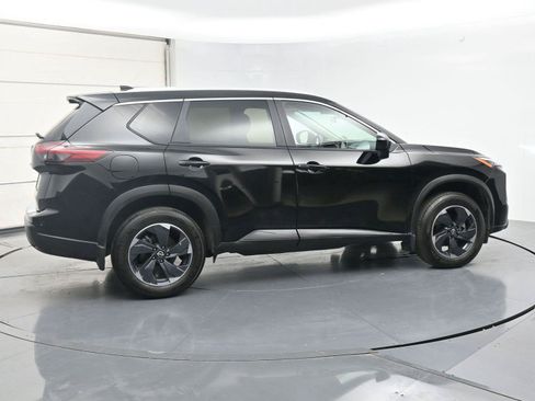 Certified 2024 Nissan Rogue SV w/ SV Premium Package AWD/4WD image 19