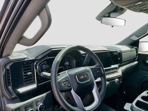 Used 2024 GMC Sierra 1500 Elevation RWD image 11