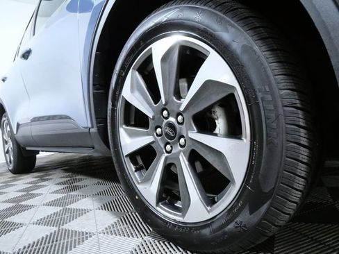 Certified 2024 Ford Escape Platinum AWD/4WD image 2