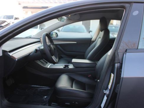 Used 2021 Tesla Model 3 Long Range image 9