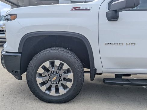 New 2026 Chevrolet Silverado 2500 Custom w/ Custom Value Package image 10